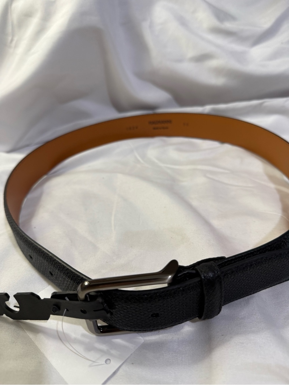 Magnanni Men’s New “ leather Belt size 32